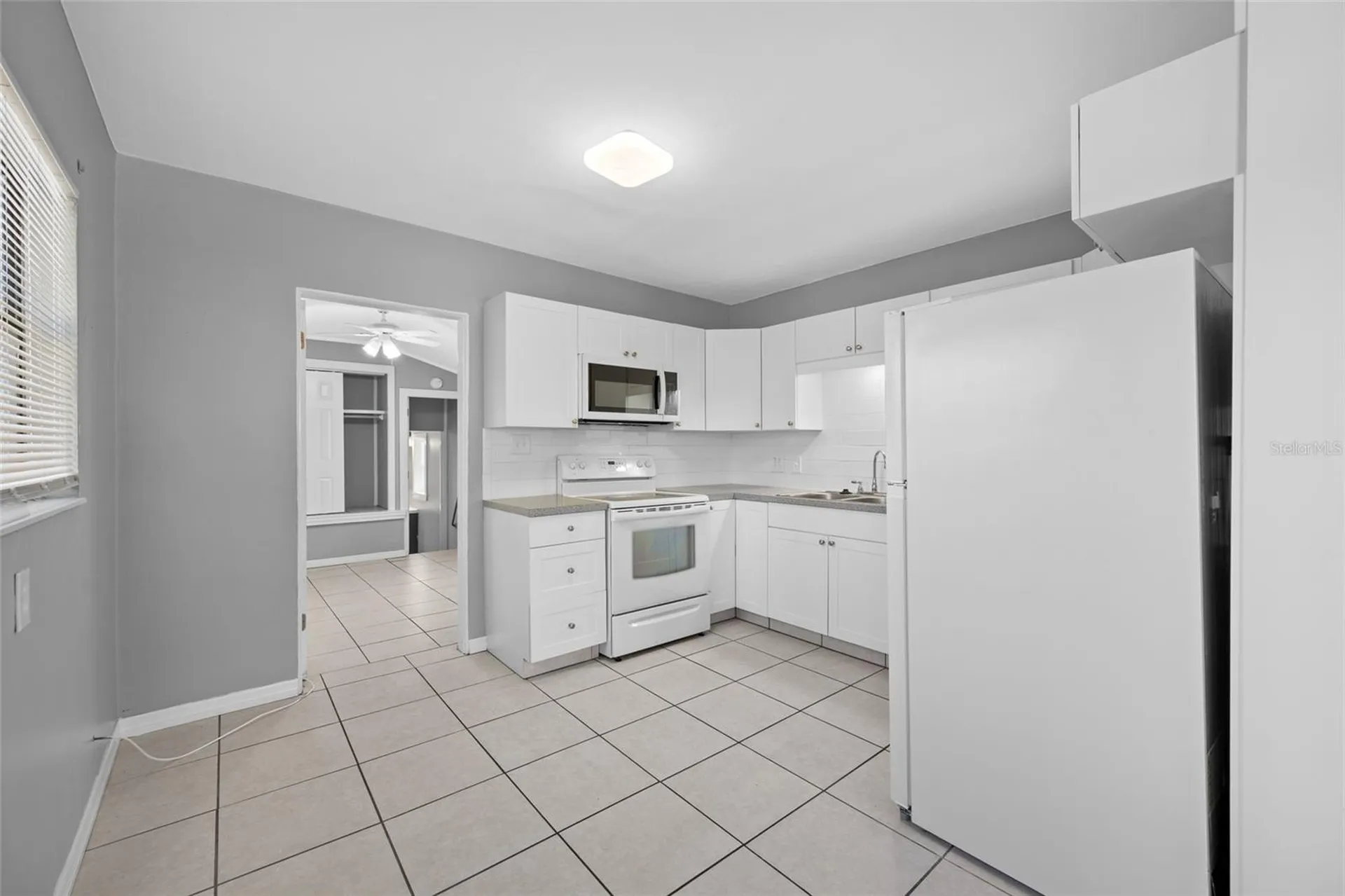 3246 20th Avenue S St Petersburg FL 33712