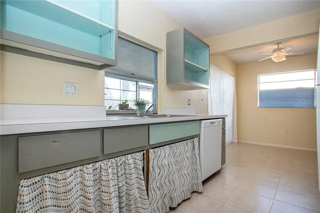 1008 Orchid Lane Bradenton FL 34208