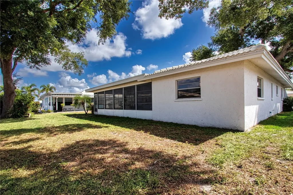 1008 Orchid Lane Bradenton FL 34208