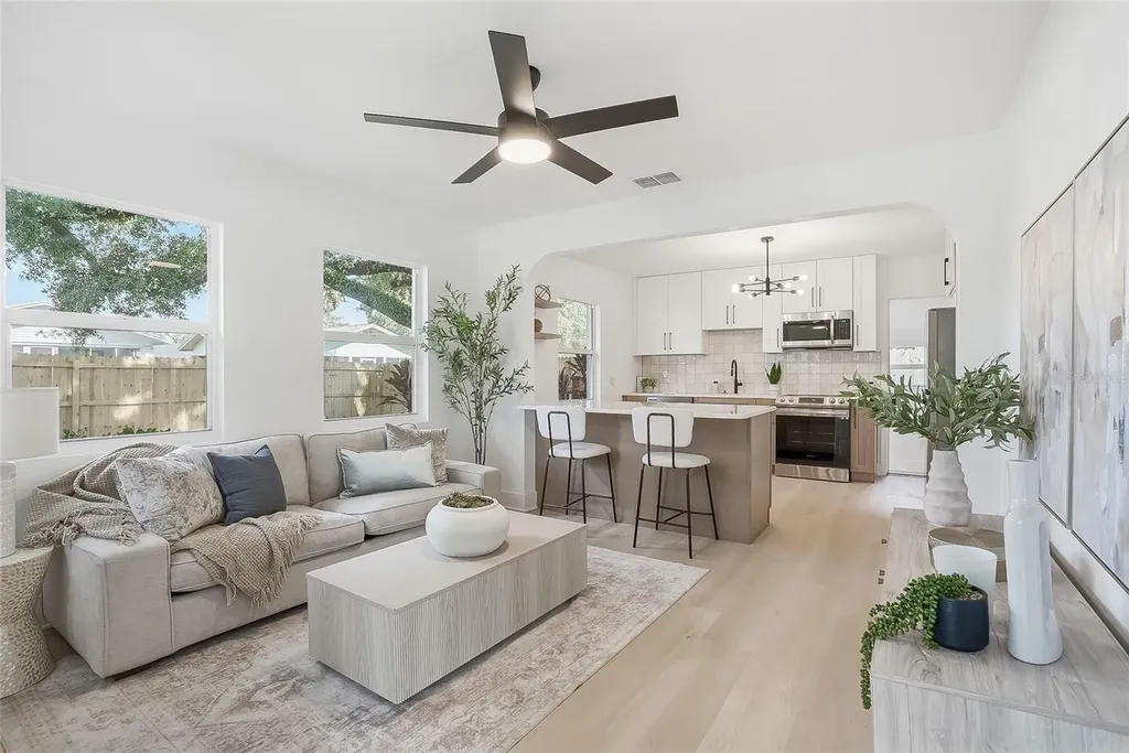 914 E Crawford Street Tampa FL 33604