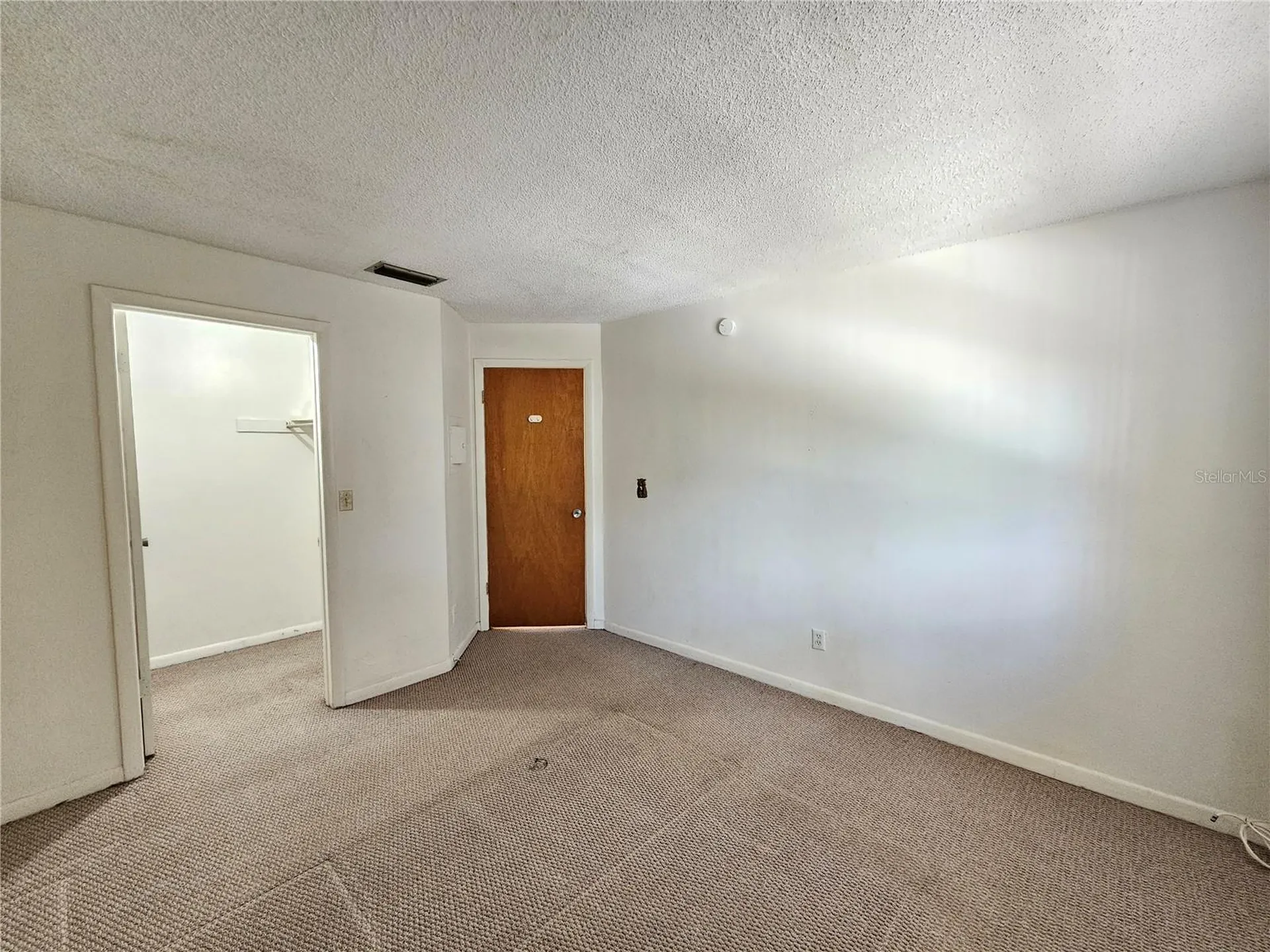 209 NW Jefferson Circle N St Petersburg FL 33702