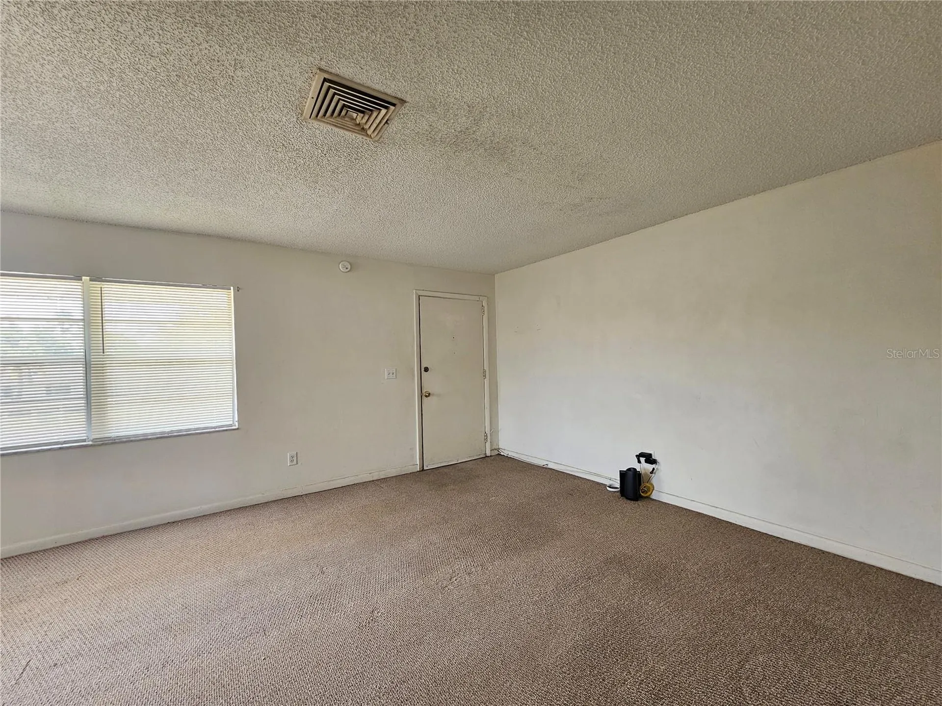 209 NW Jefferson Circle N St Petersburg FL 33702