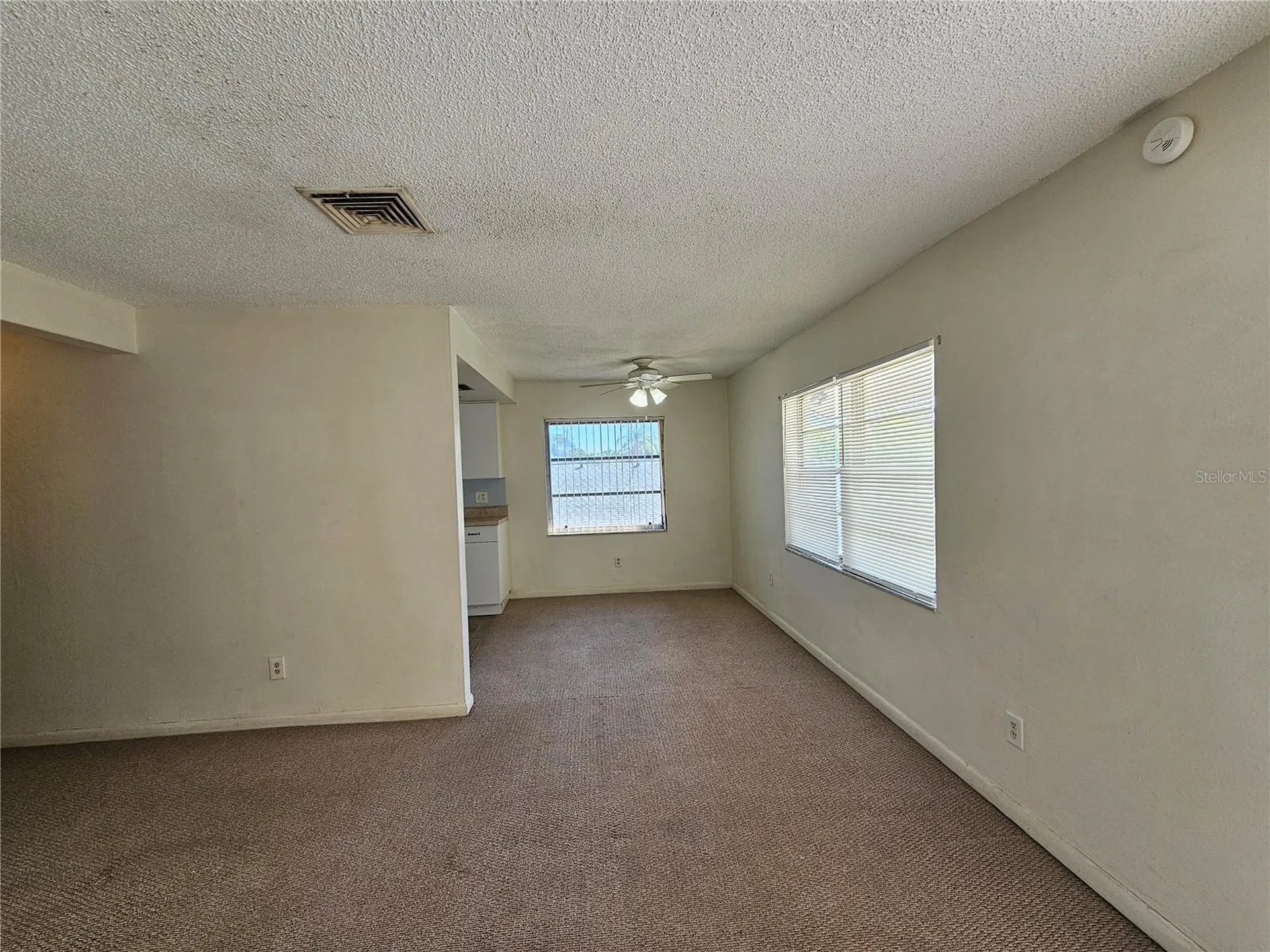209 NW Jefferson Circle N St Petersburg FL 33702