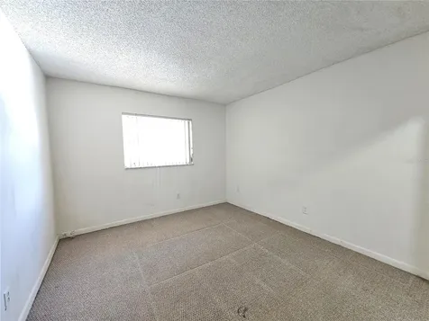 209 NW Jefferson Circle N St Petersburg FL 33702