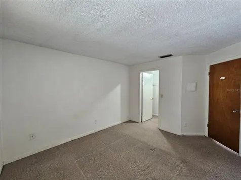 209 NW Jefferson Circle N St Petersburg FL 33702