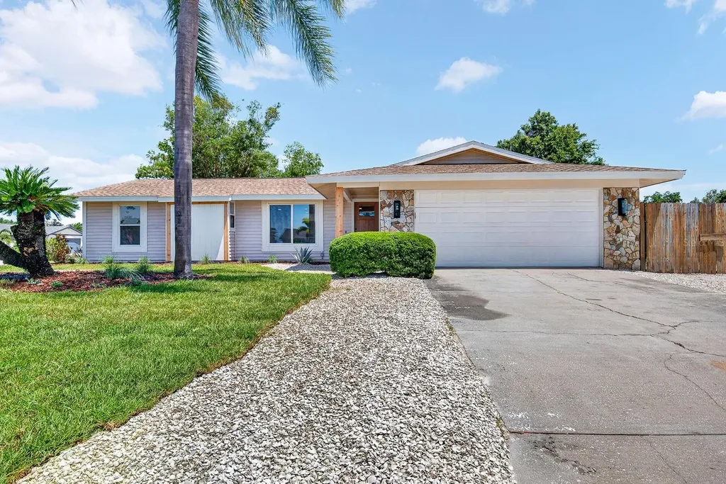 6306 37th Avenue W Bradenton FL 34209