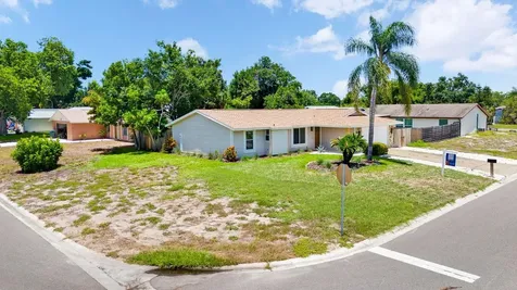 6306 37th Avenue W Bradenton FL 34209