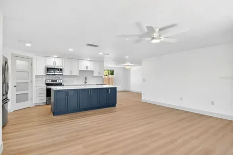 6306 37th Avenue W Bradenton FL 34209