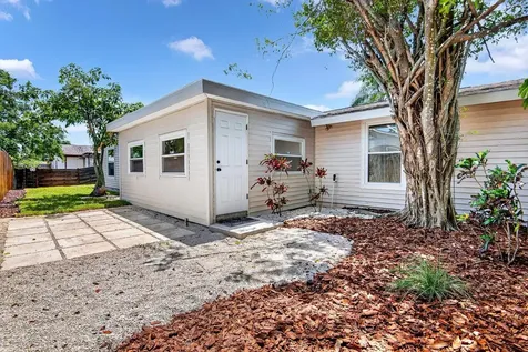 6306 37th Avenue W Bradenton FL 34209