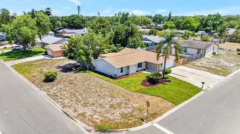6306 37th Avenue W Bradenton FL 34209