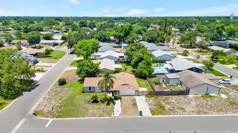 6306 37th Avenue W Bradenton FL 34209