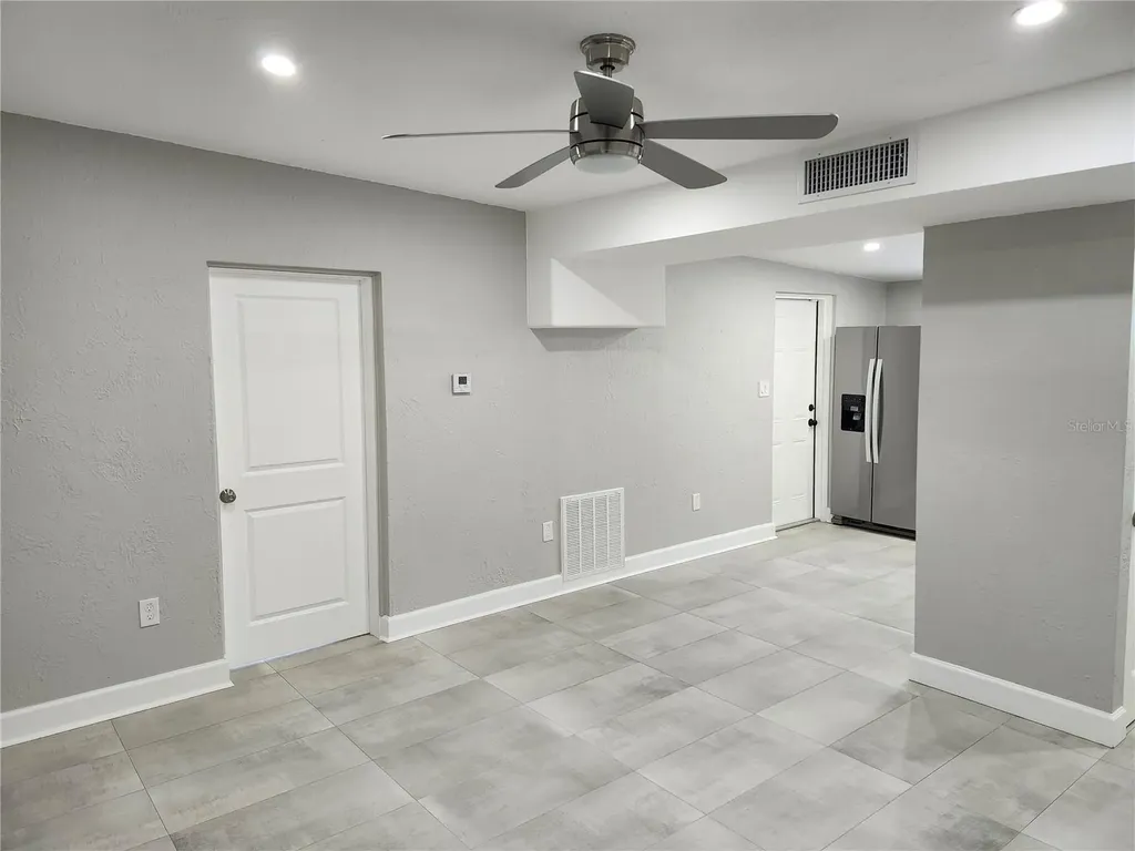 5212 Old Cheney Highway Orlando FL 32807
