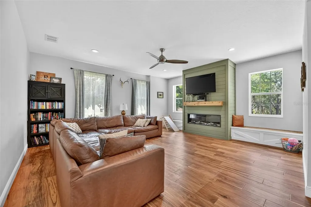 13008 Shadow Run Boulevard Riverview FL 33569