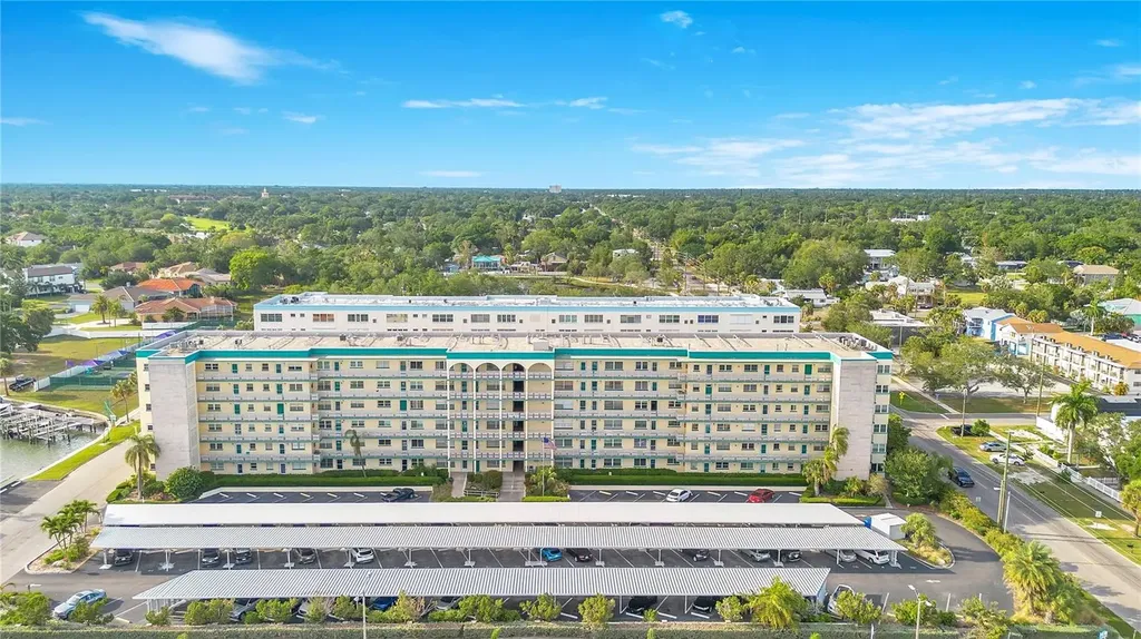 2960 59th Street S Gulfport FL 33707