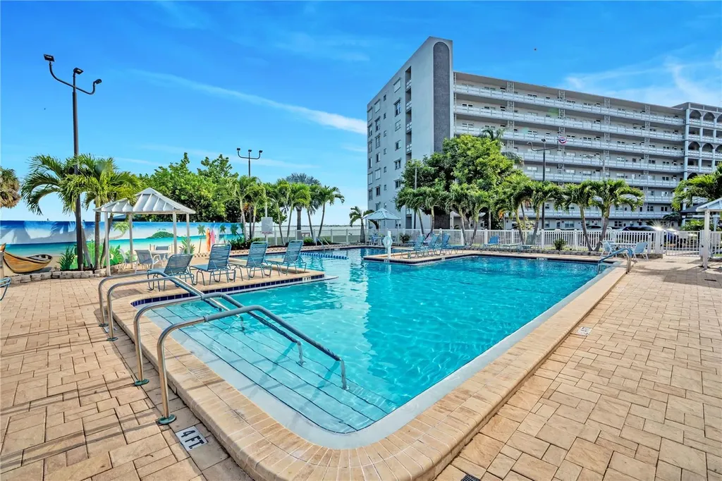 2960 59th Street S Gulfport FL 33707