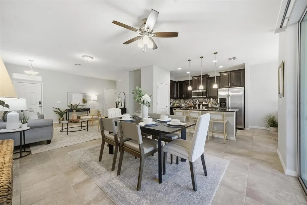 5249 5th Way N St Petersburg FL 33703