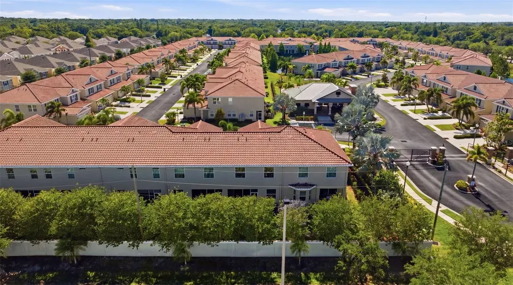 5249 5th Way N St Petersburg FL 33703