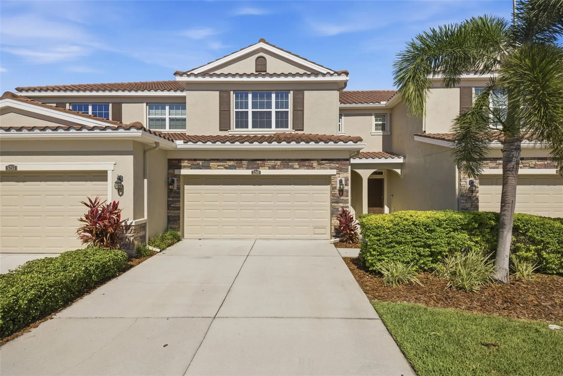 5249 5th Way N St Petersburg FL 33703