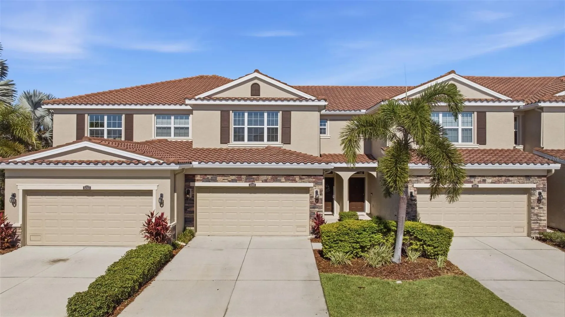 5249 5th Way N St Petersburg FL 33703