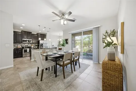 5249 5th Way N St Petersburg FL 33703