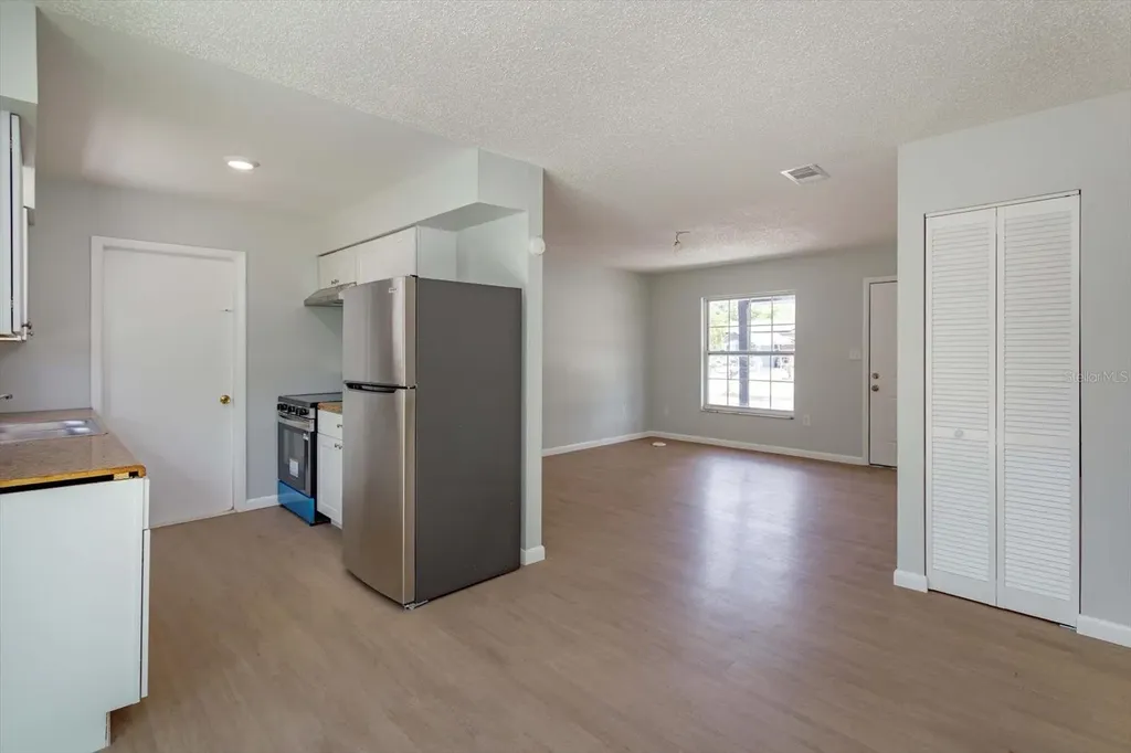 327 Little Rock Court Ocoee FL 34761