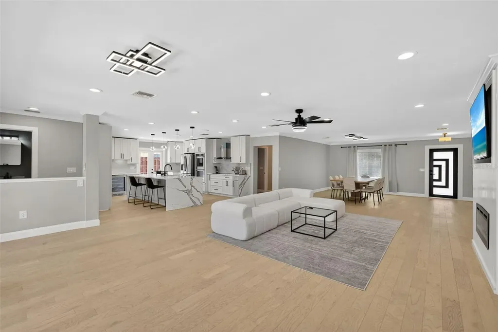 5073 Higel Avenue Sarasota FL 34242