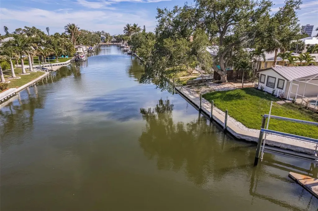 5073 Higel Avenue Sarasota FL 34242
