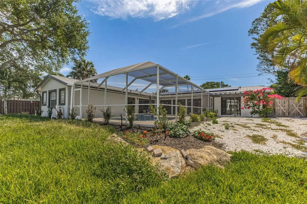 5073 Higel Avenue Sarasota FL 34242