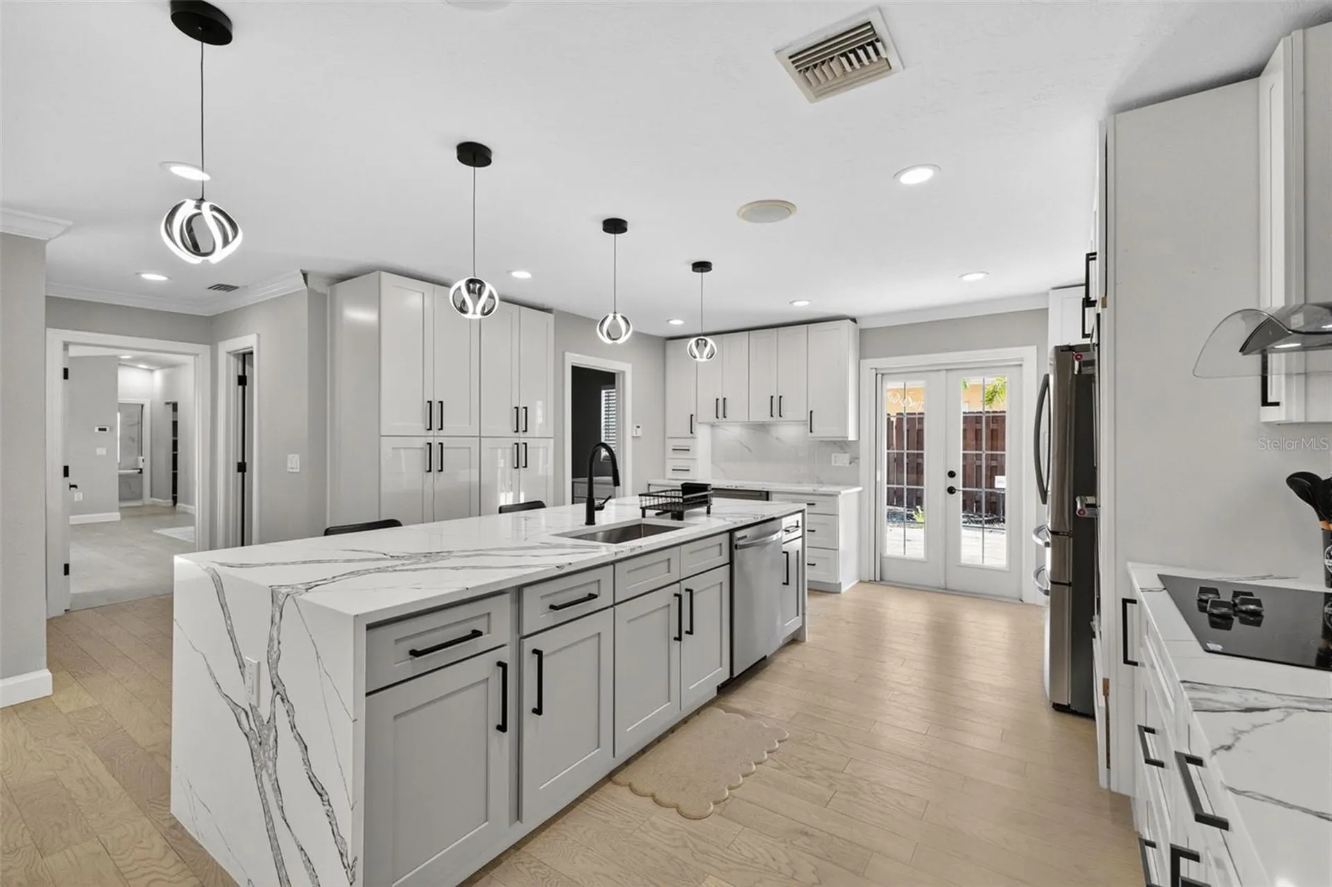 5073 Higel Avenue Sarasota FL 34242