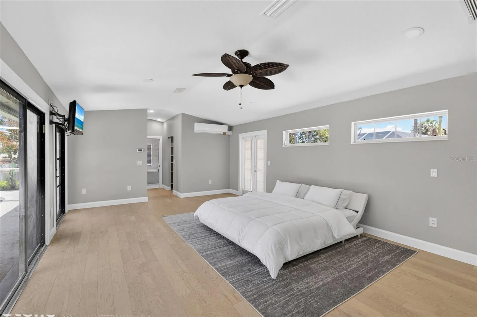 5073 Higel Avenue Sarasota FL 34242