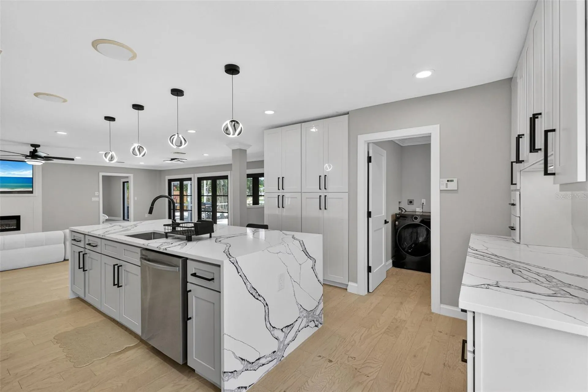5073 Higel Avenue Sarasota FL 34242