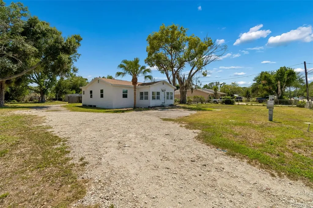 1611 E Shell Point Road Ruskin FL 33570