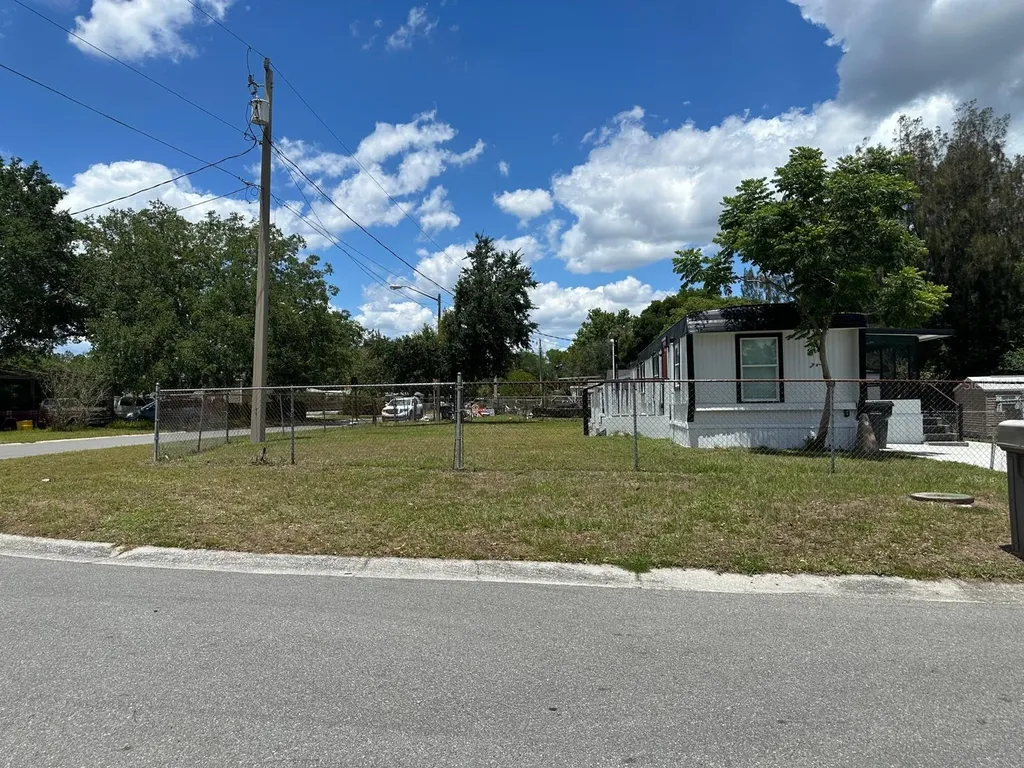 3061 Crystal Hills Drive Lakeland FL 33801