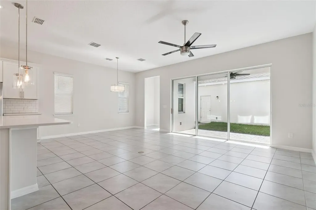 748 Costa Lane Debary FL 32713