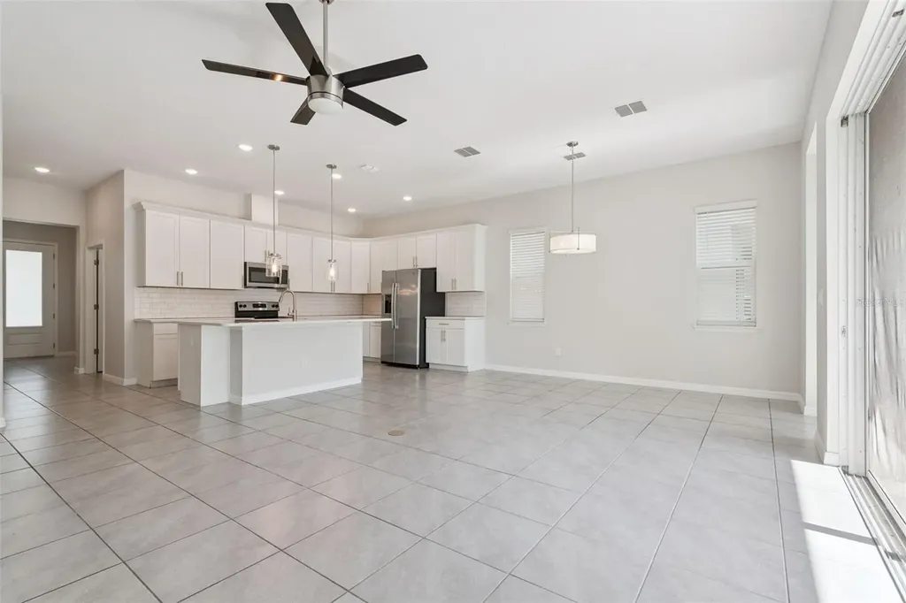 748 Costa Lane Debary FL 32713
