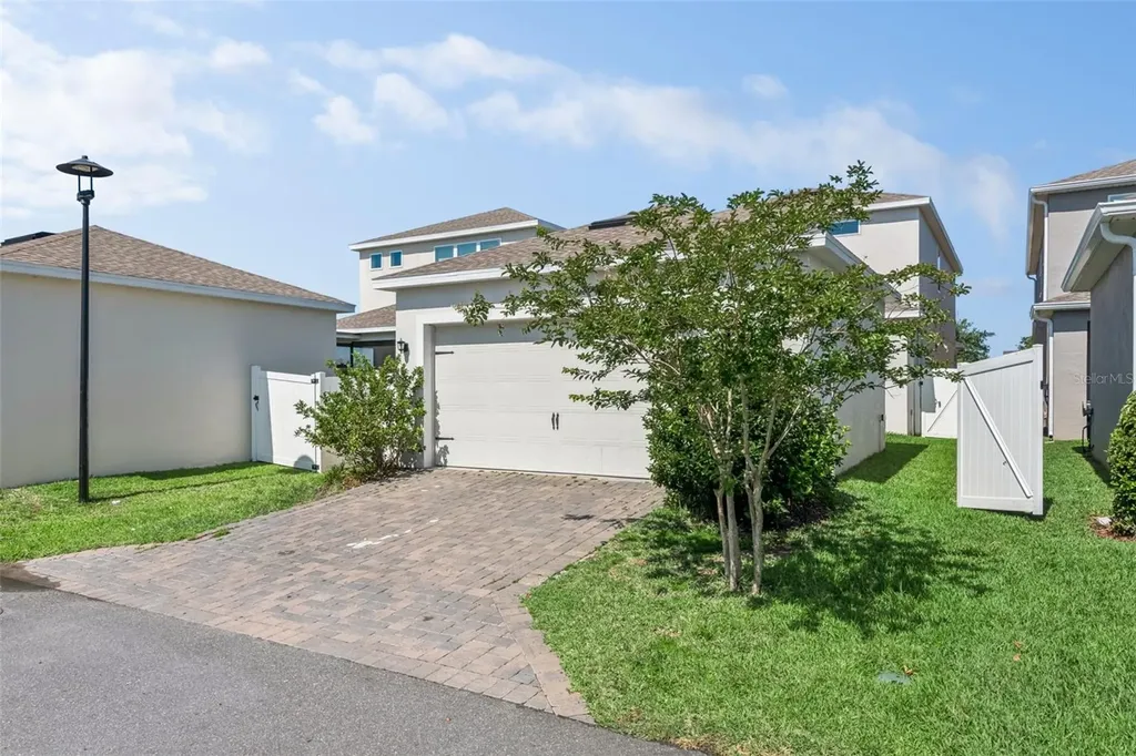 748 Costa Lane Debary FL 32713