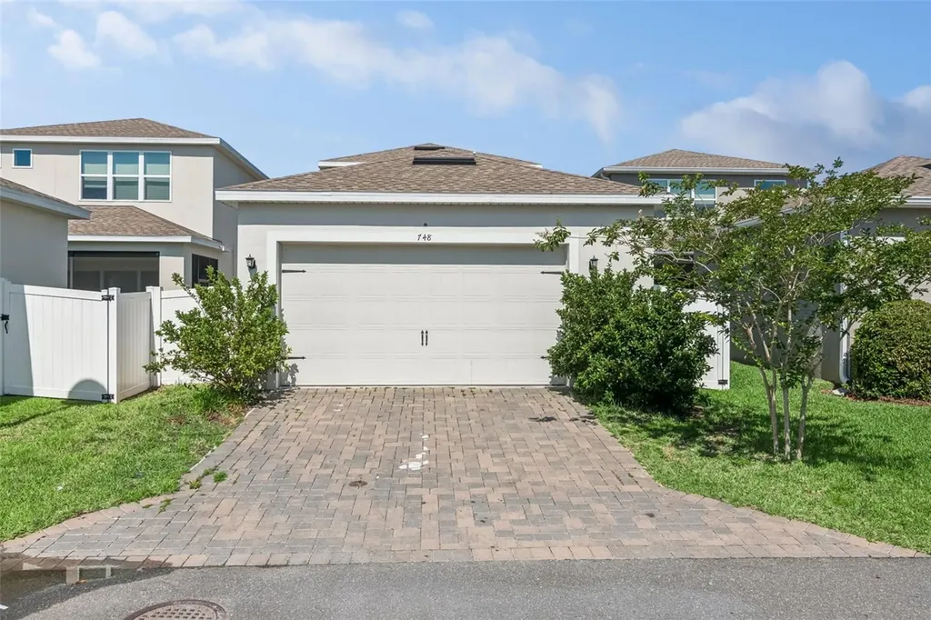 748 Costa Lane Debary FL 32713