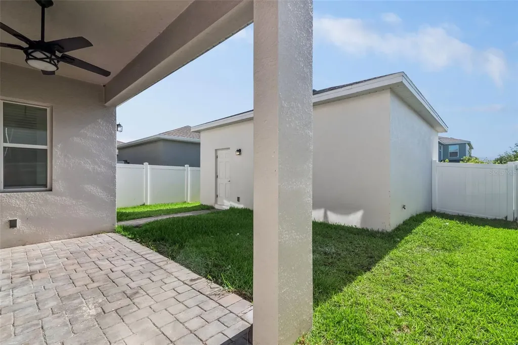 748 Costa Lane Debary FL 32713