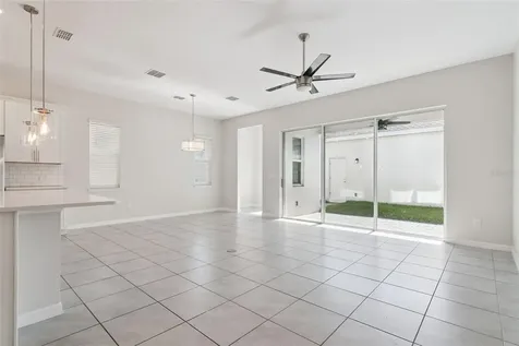 748 Costa Lane Debary FL 32713