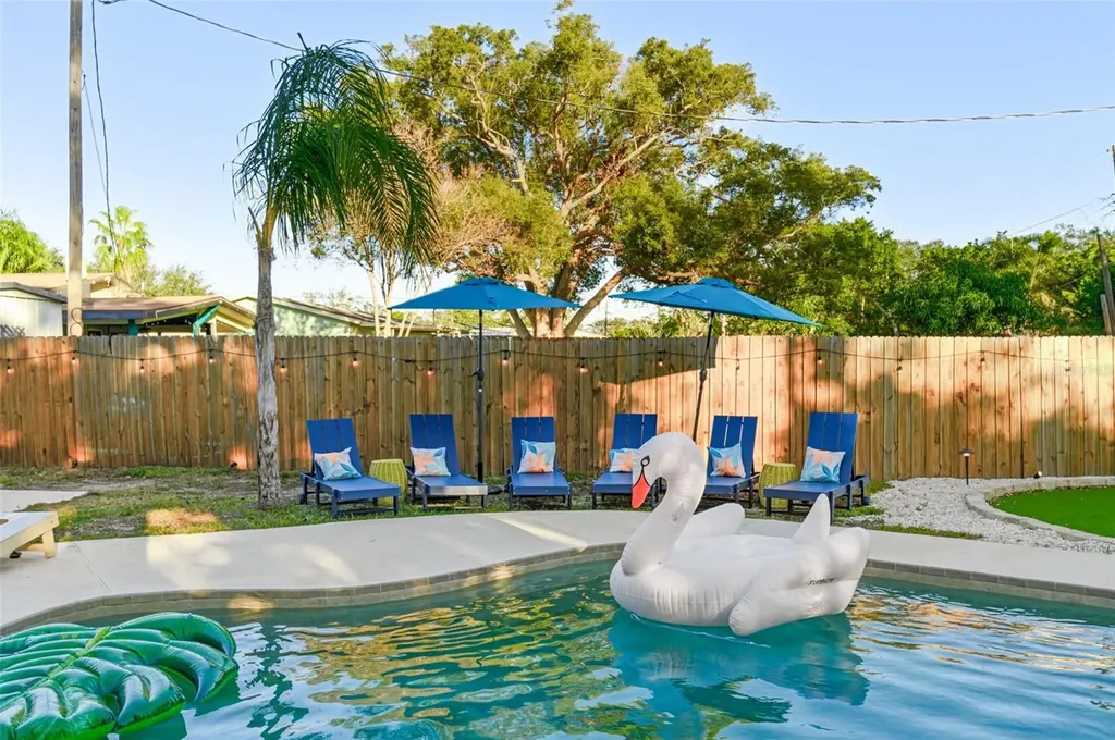 13672 88th Avenue Seminole FL 33776