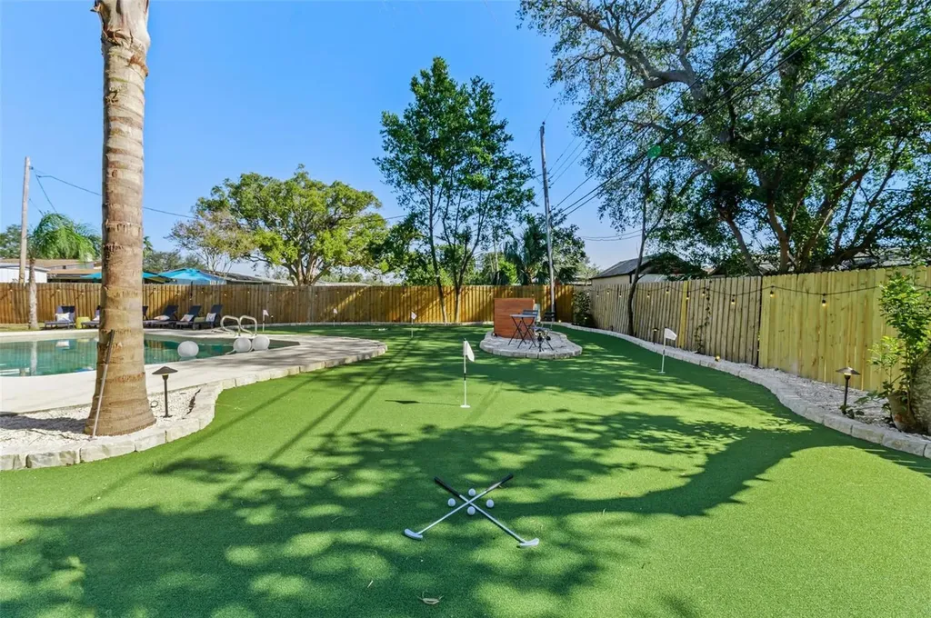 13672 88th Avenue Seminole FL 33776