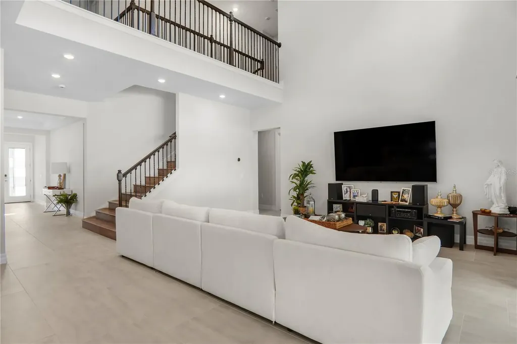 325 Crystal Wood Drive Winter Garden FL 34787