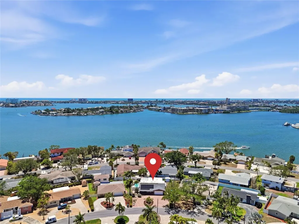 2095 Dolphin Boulevard S St Petersburg FL 33707