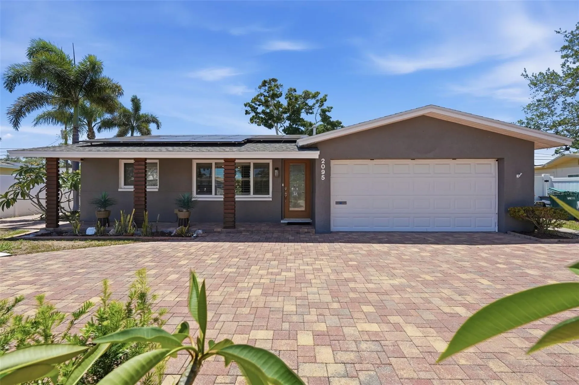 2095 Dolphin Boulevard S St Petersburg FL 33707
