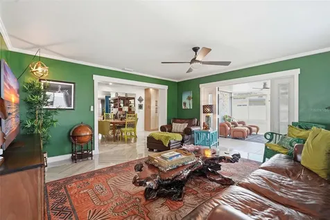 2095 Dolphin Boulevard S St Petersburg FL 33707