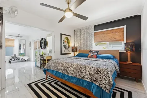 2095 Dolphin Boulevard S St Petersburg FL 33707