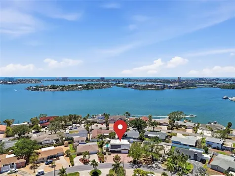 2095 Dolphin Boulevard S St Petersburg FL 33707