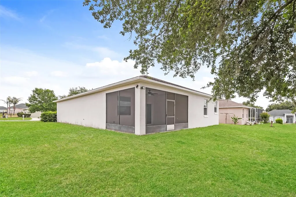 8130 Woodvine Circle Lakeland FL 33810