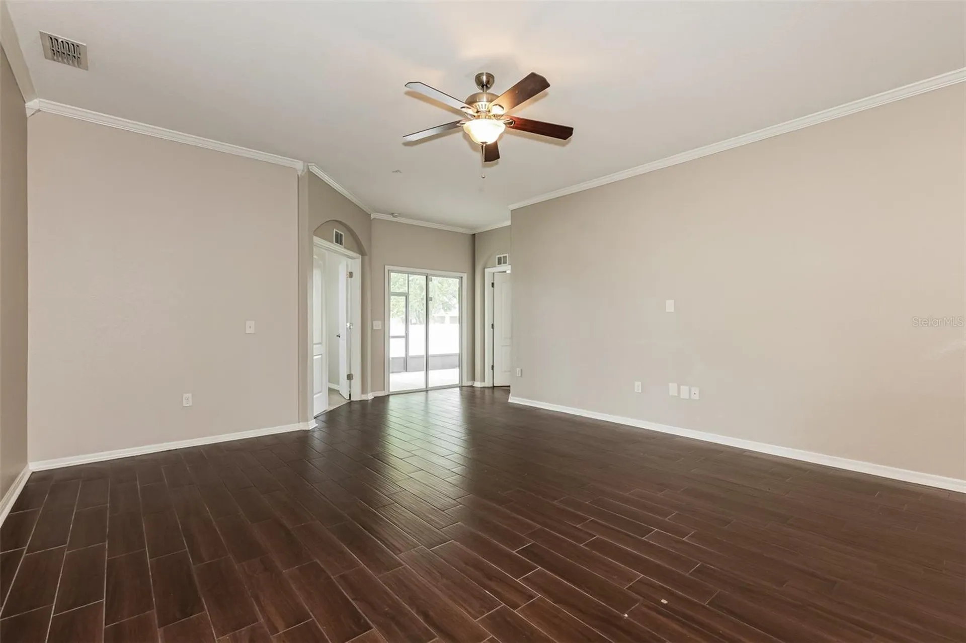 8130 Woodvine Circle Lakeland FL 33810