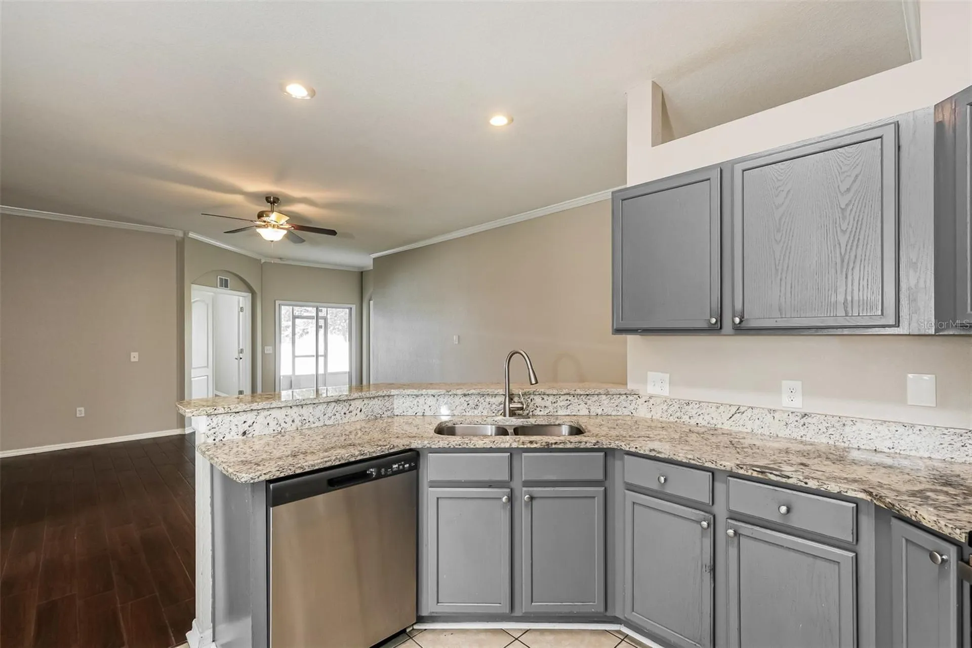 8130 Woodvine Circle Lakeland FL 33810